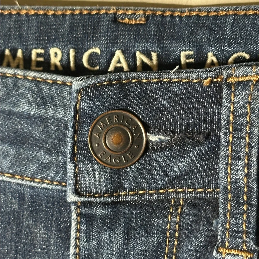 American Eagle 360 Next Level Stretch Distressed Hi Rise Jeggings